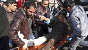 Kábulom otriasol výbuch. Bomba umiestnená v sanitke zabila najmenej 103 ľudí