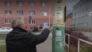 Po 20. rokoch súdov sa rozhodol bojovať za spravodlivosť. Verejne vystavil mená sudcov