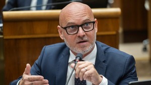 SaS podáva trestné oznámenie. Dôvodom sú výroky o štátnom prevrate