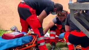 Útok na zdravotníkov: Pacientka napadla zdravotnú sestru pri podávaní infúzie