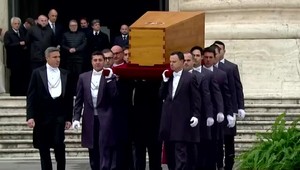 OBRAZOM: Pohreb pápeža Benedikta XVI.