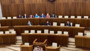 Parlament sa na novele zákona o verejnom obstarávaní stále nedohodol. Čakajú ju ďalšie zmeny