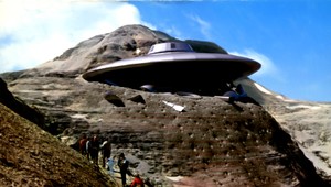 Piloti tvrdia, že nad Írskym pobrežím letelo UFO