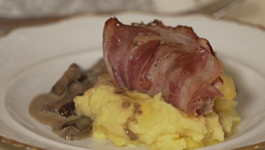 Hlavné Jedlo:  V kabátiku