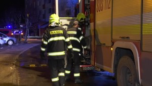 Požiar pripravil o život jedného človeka. V byte sa s ním nachádzali aj 3 deti