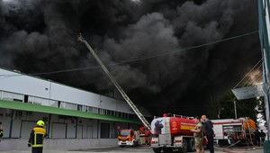 Séria útokov na Ukrajine: Bomba v Izjume zranila dieťa, dron zabil energetika