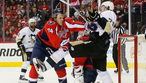 Washington udržal nádej, San Jose krok od postupu