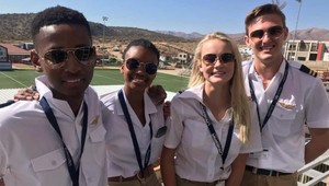 Dvadsať tínedžerov postavilo za tri týždne lietadlo. Potom na ňom preleteli 12 tisíc kilometrov