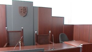 Matku súdia, lebo syn nechodil do školy