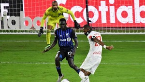 Liga majstrov v rúšku? Činil sa kapitán tímu