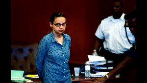 Opatrovateľka dobodala dve deti. To, že ju na to nahováral diabol, na súde neprešlo