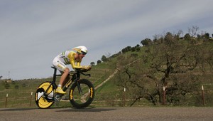 Šampiónom v časovke je suverénny Cancellara, M. Velits 34.