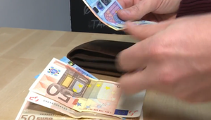 Dramatická inflácia sa výrazne spomalila. Výška platov bude konečne stíhať