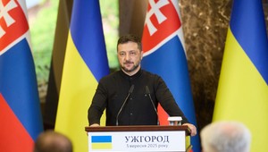 Zelenskyj pozval Putina do Kyjeva. Putin má záujem o rokovanie, tvrdí Fico