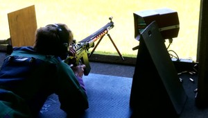 Ruky preč od našich zbraní, znie odkaz pre EÚ