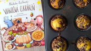 Užite si knižnú Vianočnú cukráreň, v ktorej to rozvoniava koláčikmi