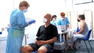 V Prešove očkovali v nákupnom centre: Záujem bol veľký, museli povolať zdravotnícke posily