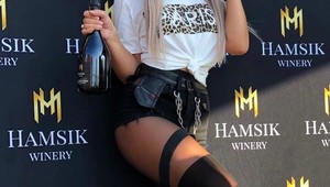 Elegantná Čaputová, bombastická Lucid na Pohode a potom prišlo TOTO: Mohla sa speváčka takto obliecť?