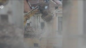 Spor o zbúranú budovu v Trenčíne sa vyostruje. Majiteľ tvrdí, že zákon neporušil