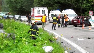 Hromadná nehoda pri Korytnici! 8 zranených, medzi nimi deti