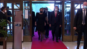 Ministri vytrvalo obhajujú obrannú zmluvu s USA. Róbert Fico hovorí o nutnosti jej zrušenia