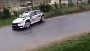 Obrovská tragédia na pretekoch. Auto vletelo medzi divákov, štyria neprežili