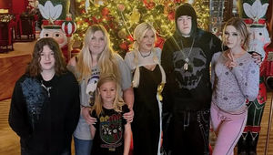 Opäť rozvírila vášne! Úplne nahá herečka si užívala zručnosť jej 7-ročného syna!