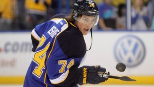 Oshie sa opäť maznal s pukom! Má najšikovnejšie ruky v NHL?