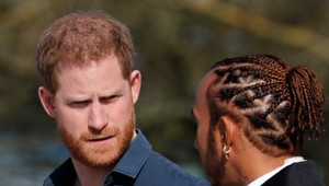 Panika u Harryho a Meghan! Princ v kontakte s vírusom COVID-19!