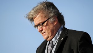 Trump chce vyhodiť svojho hlavného stratéga