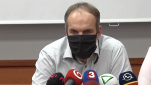 V popradskej nemocnici sa postavili proti novému riaditeľovi, hrozili hromadnými výpoveďami zamestnancov