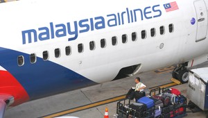 Lietadlo Malaysian Airlines núdzovo pristálo, horel mu motor