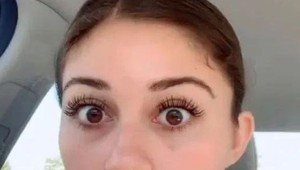 Jednoduchý TRIK so špirálou je hitom: Takto ľahko si vyčarujete dlhšie a zvodnejšie riasy