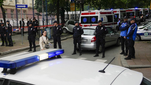 Dekanka vyjadrila podporu študentom, potom bola napadnutá nožom