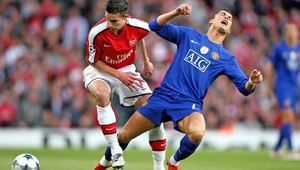 Manchester United zbúral Emirate Stadium