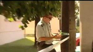 Motorkár vykradol banku. Polícia prosí o pomoc pri pátraní