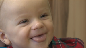 Úspešný príbeh pokračuje: Malý Mateo bude môcť chodiť