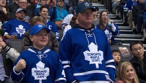 Bitky sú korením NHL. Milujú ich aj najmenší fanúšikovia