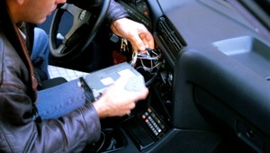 Mário (22) a Martin (26) kradli auto. Prekvapili ich policajti