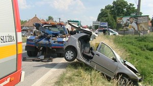 Zrážka pri Trnave. Vodič nemal šancu prežiť!