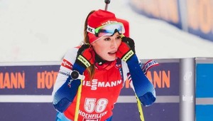 Pretrvávajúce zdravotné problémy prinútili Fialkové prerušiť sezónu