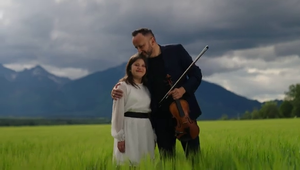 Ondrej Kandráč naspieval emotívny duet s dcérkou Emkou: Budete mať slzy v očiach!