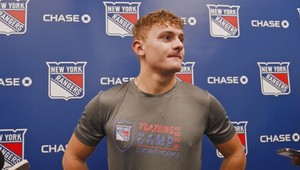 Adama SÝKORU čaká debut v NHL