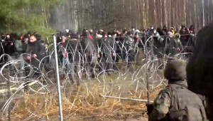 Situácia na poľských hraniciach s Bieloruskom sa stupňuje. Migranti začínajú byť čoraz viac zúfalí