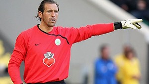 Pekaríkovho spoluhráča Lenza dobodali v bare, podrobil sa operácii