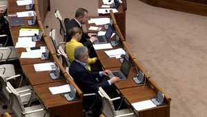 Menší zázrak v parlamente. Návrh ohľadom koncipientskej praxe prešiel hladko