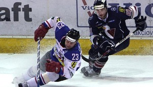 Slovan aj naďalej valcuje v extralige, neúspešná premiéra Bokroša vo Zvolene