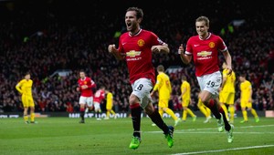 Manchester United zničil Liverpool aj gólom z jasného ofsajdu