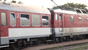 Vlak smerujúci do Košíc musel núdzovo zastaviť. Muž (46) cestujúci z Nórska mal podozrenie na koronavírus