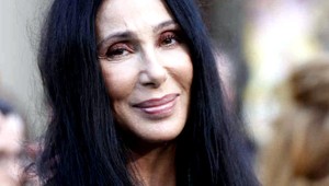 Dvadsať rokov som sa nepozrela do zrkadla, priznala Cher (68)